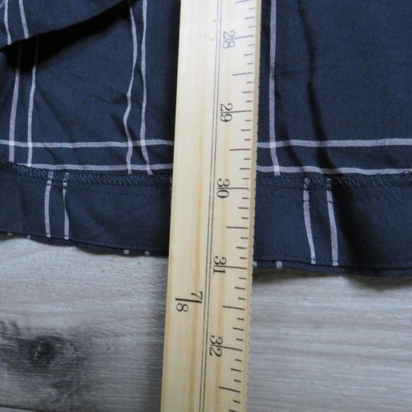 SOHO* Women's Button Down Long Sleeve Front Knot Size Medium Black w/White Lines - Picture 14 of 15